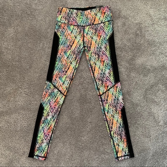 Victoria Secret Workout Leggings - Picture 3 of 6